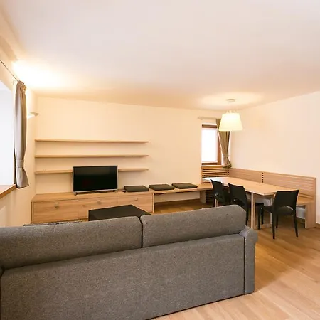 Mirtillo Blu Family Apartment Alagna Valsesia Room photo